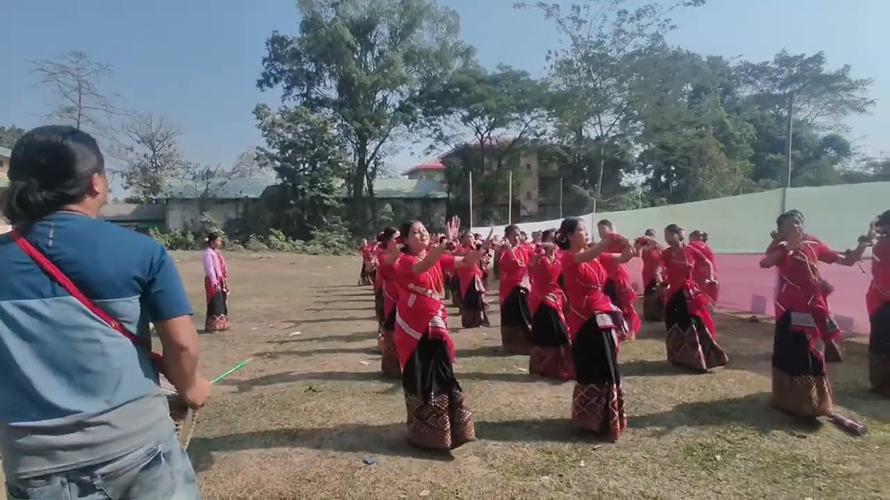 এতিয়া মিছিং ৰাইজৰ আখৰা চলি আছে youth festival কাৰণে #trendingvideo #misingtribe  