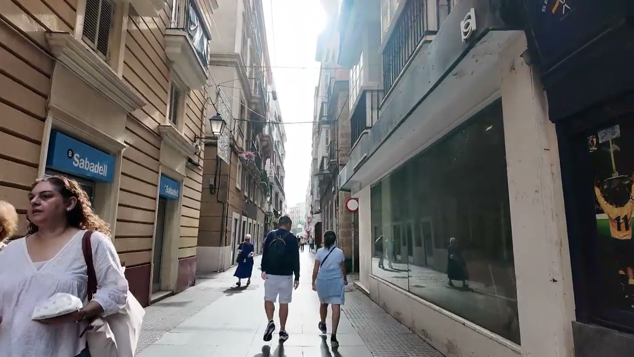 Walking the Historic Streets of Cádiz, Spain | Scenic Walking Tour & Treadmill Video