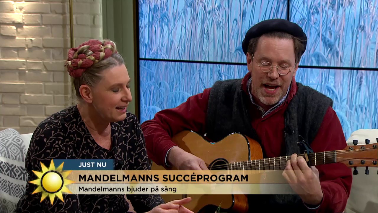 Mandelmanns uppträder med egenskriven låt - Nyhetsmorgon (TV4)