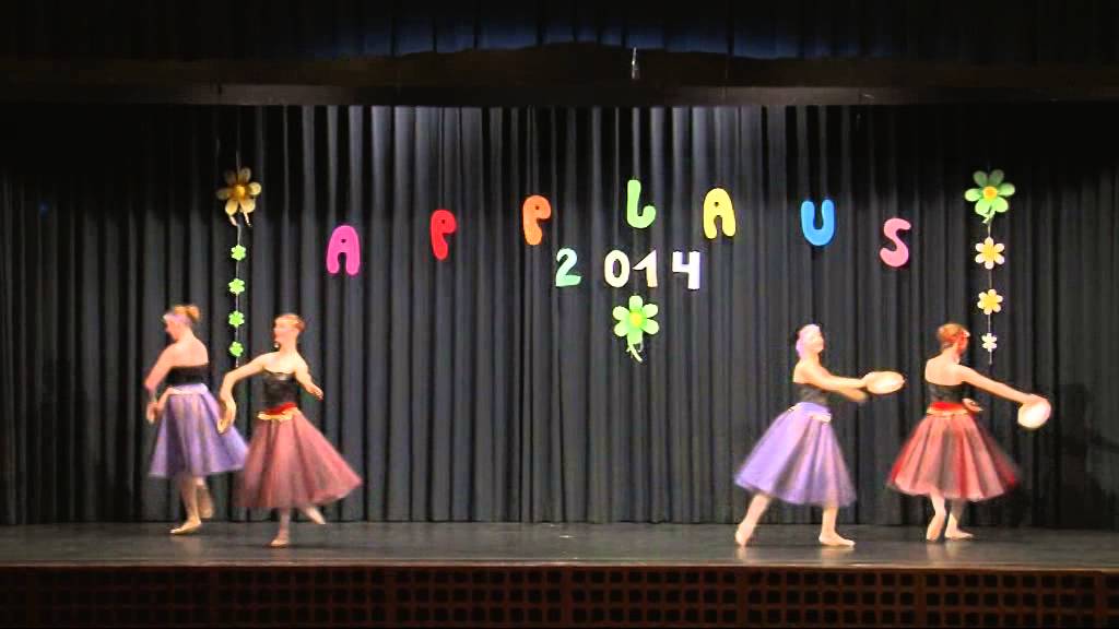 Pas de Quatre La Esmeralda, 1. Platz Internationaler Ballettwettbewerb
