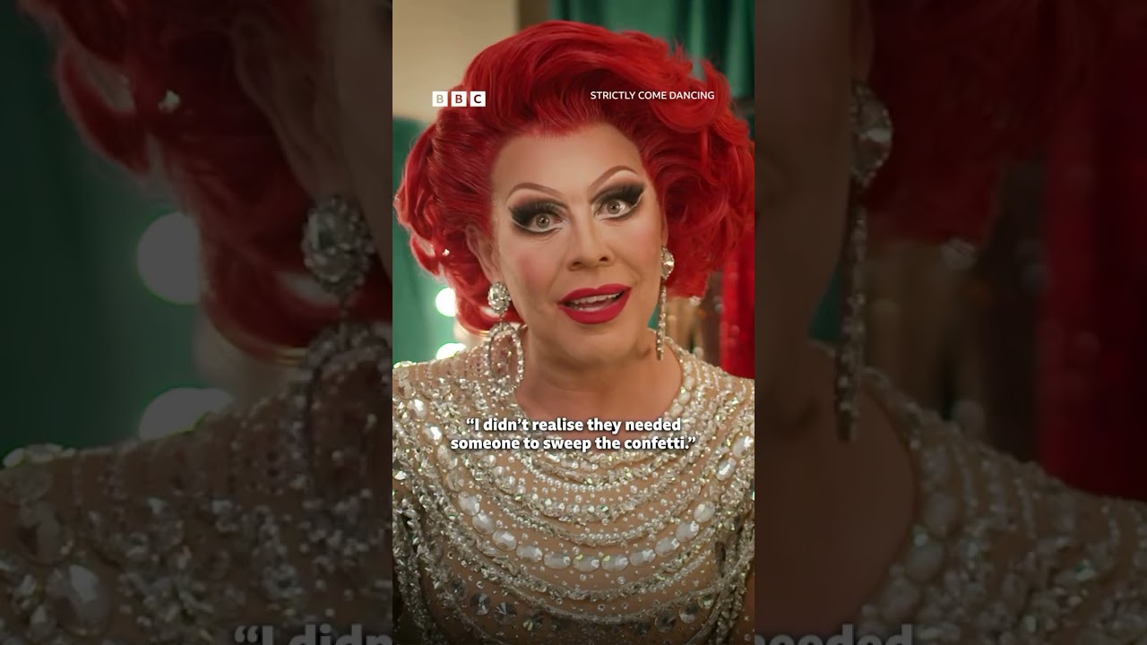 From the Werk Room to the Ballroom. La Voix is ready for the #Strictly stage 🤭