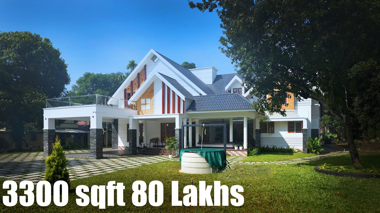 നടുമുറ്റങ്ങൾ ഒരുപാടുള്ള Contemporary വീട്.