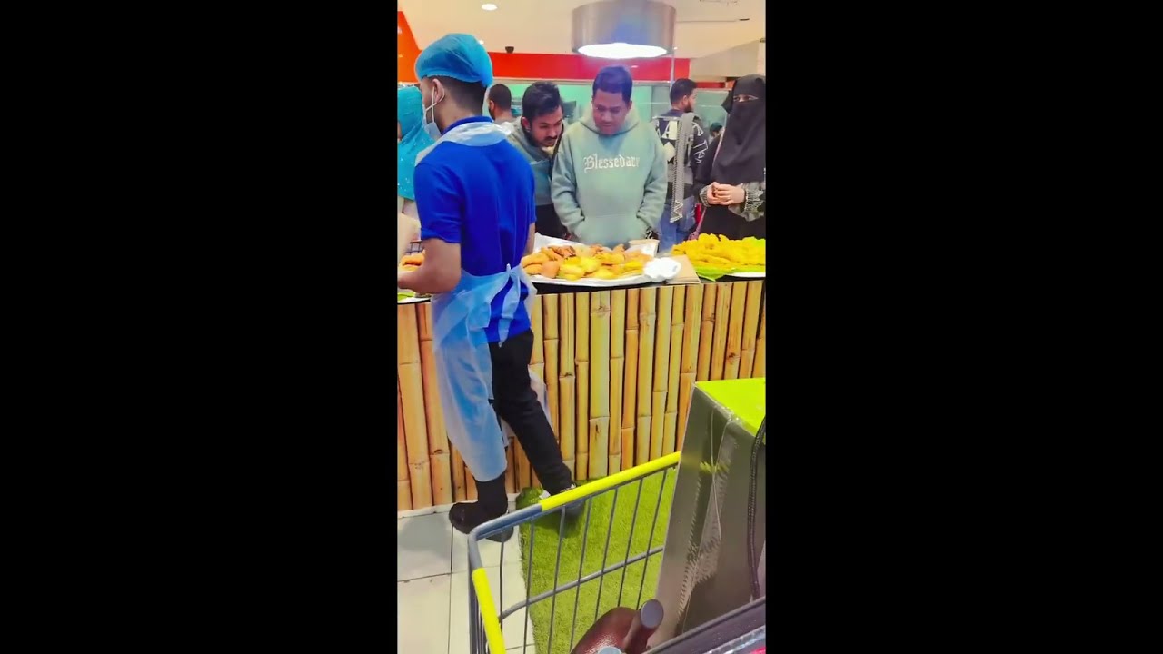 Shopping karne aayi hu#saudiarabia #subscribe #viralvideo #vlog 