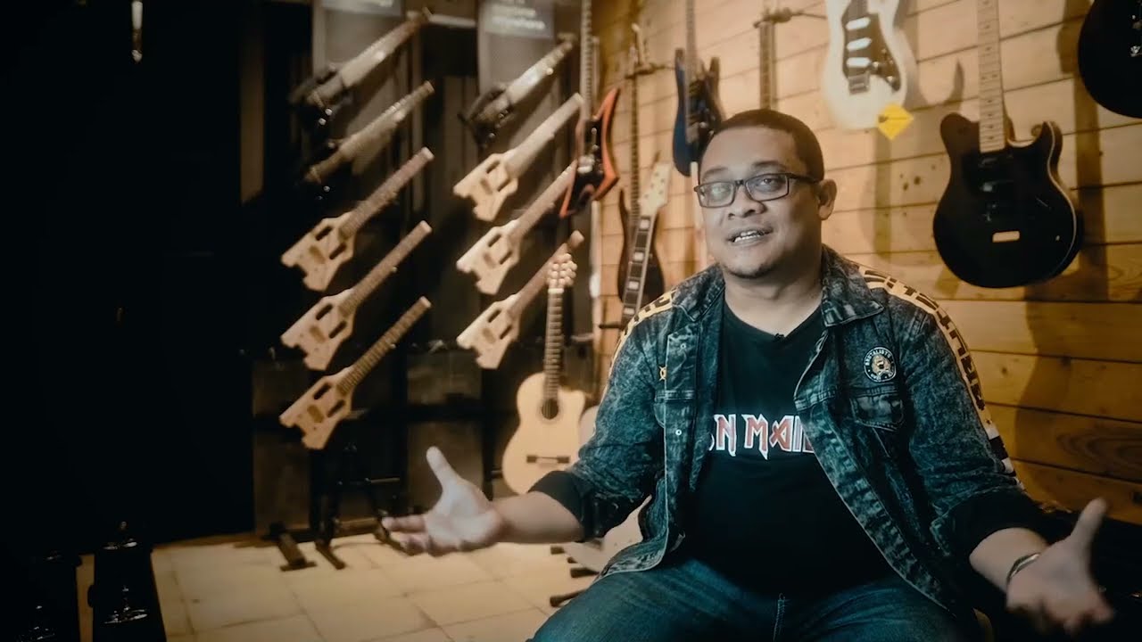 The Luthier from Bandung - Sebuah Film Dokumenter