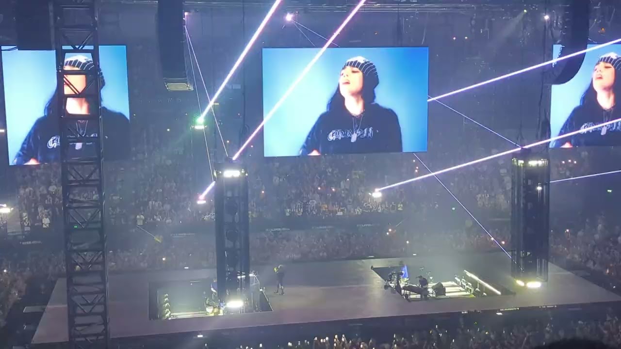 Billie Eilish - NDA & Therefore I Am Live 2025 Melbourne