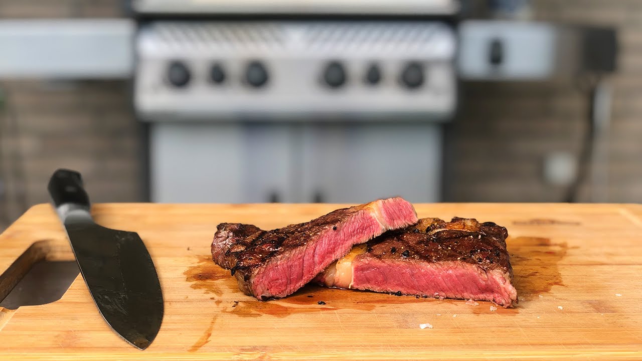 Grillopskrift - Ribeye steaks på Sizzle Zone