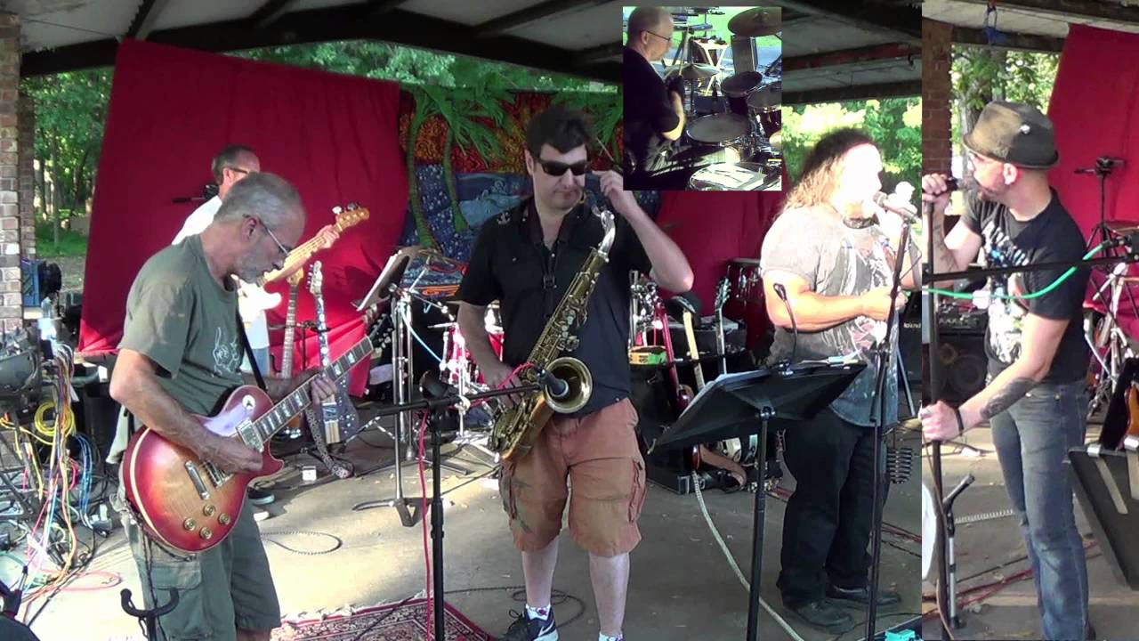 Slipping Into Darkness - War - Neighborhood Picnic Band 2015