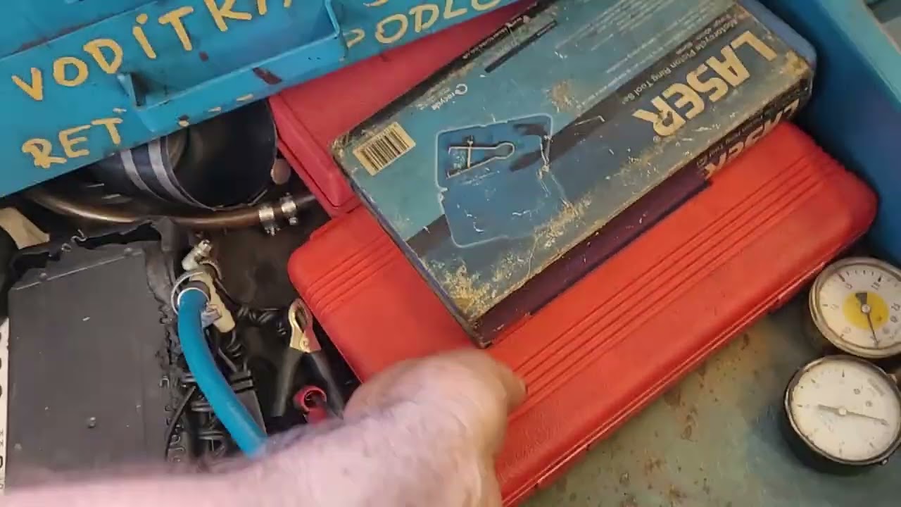 Motor PF 62 , že po generálke , len tak trochu neposlúchal . Tak sme mu 