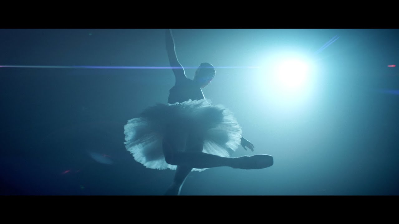 Mini documentaire met Igone de Jongh. Betaald. Verzekerd. MasterCard.