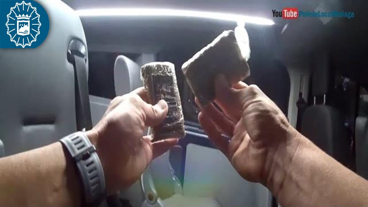 201011 - Policía Local Málaga - GOA - Detenidos en control de vehículos con 2 tabletas de hachís