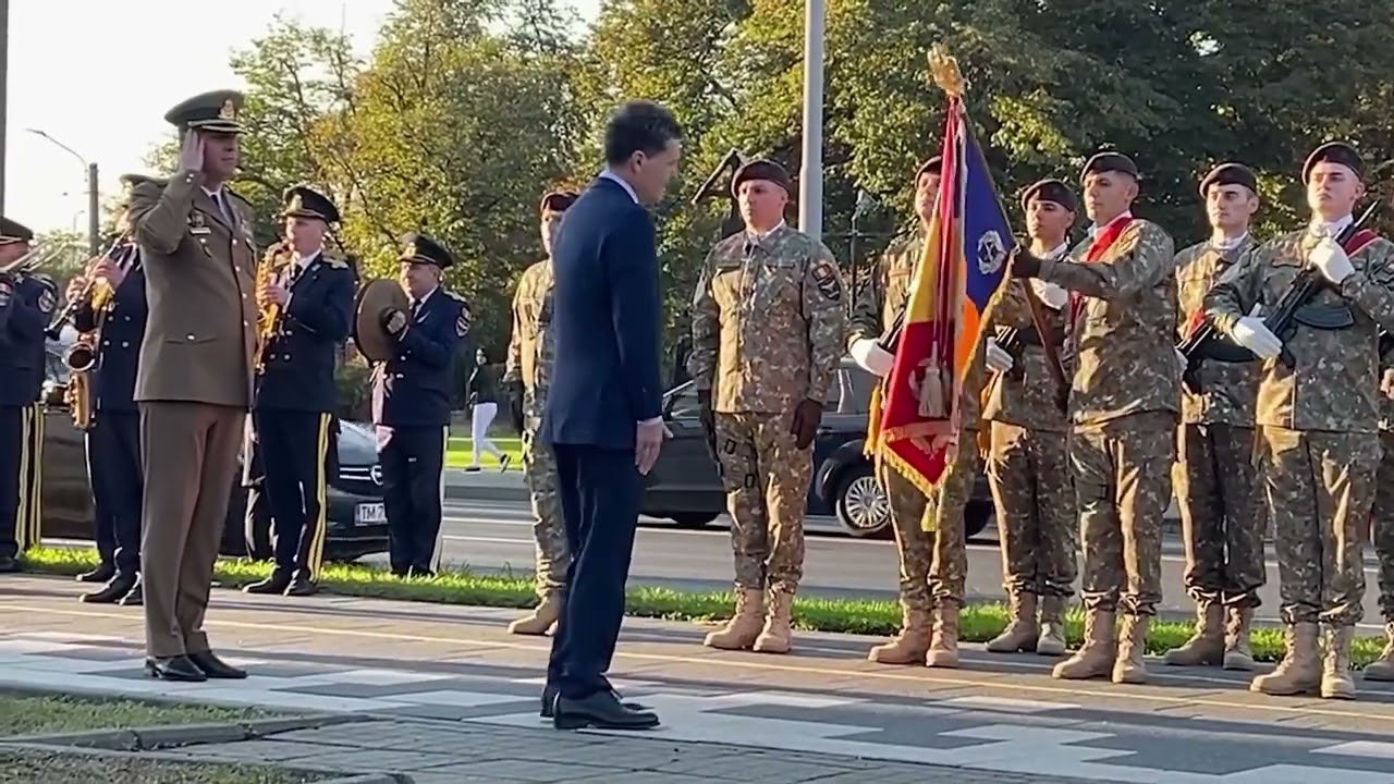 Nicusor Dan, moment penibil la o ceremonie militară