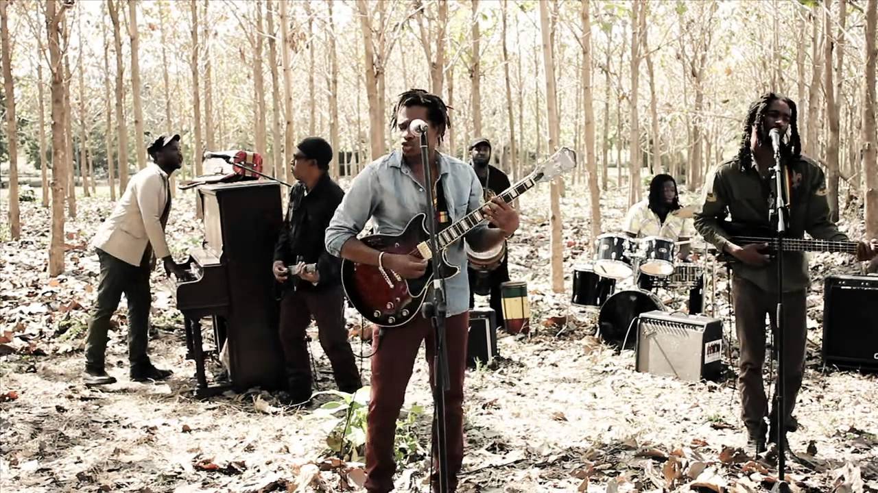 Raging Fyah Nah Look Back (Official Video 2013)