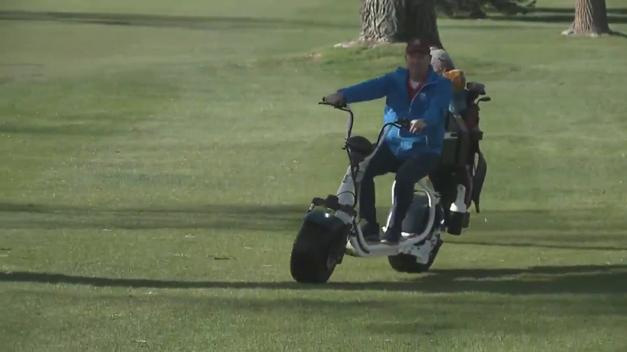 Aurora golf course using scooters