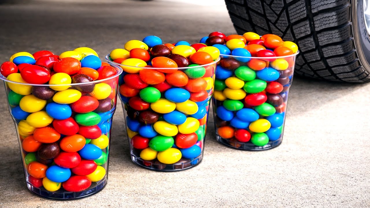 Experiment Car vs Candy Cups 🍬🚗 | 자동차로 바삭하고 부드러운 것들을 부수기! y4test