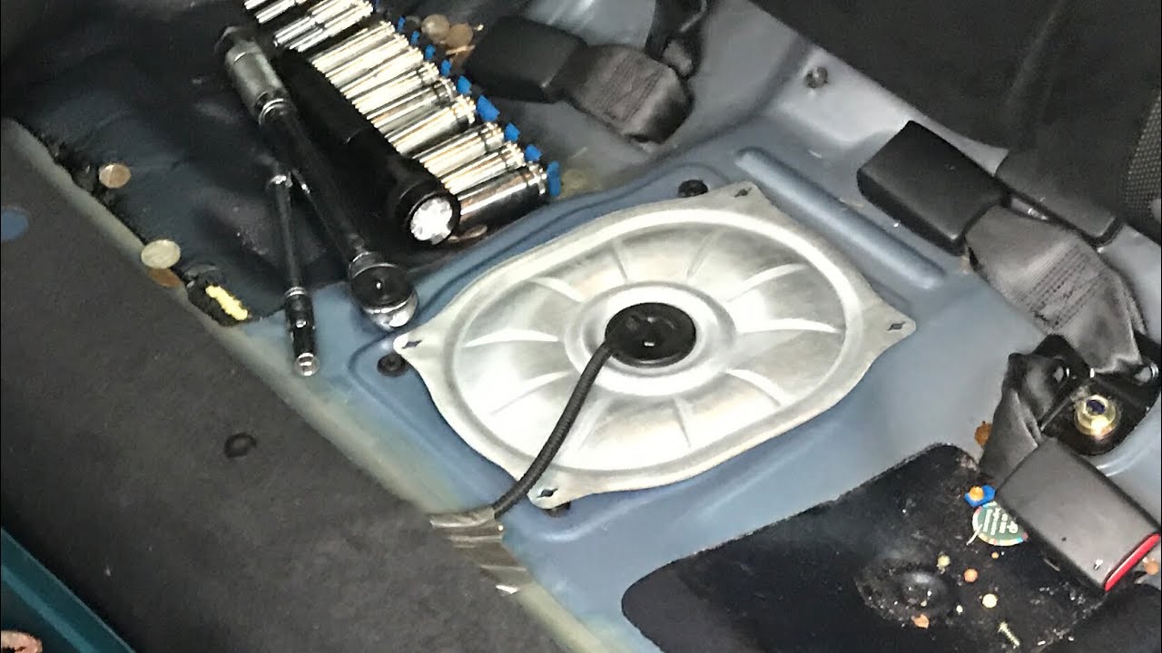 Fuel leaking on my 2005 Honda Civic SI!!!