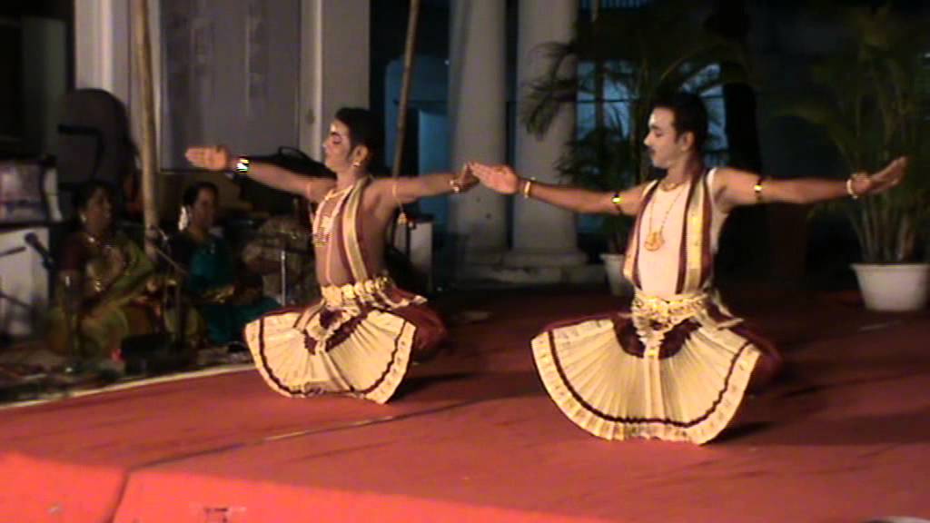 Alaarippu (Chathusram) by Abhayakaram Krishnan and Felix