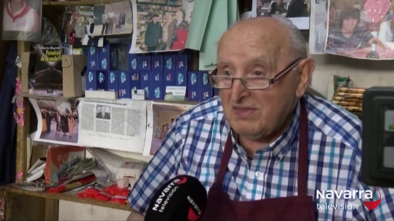 Se jubila tras 63 años en el mostrador de su ultramarinos
