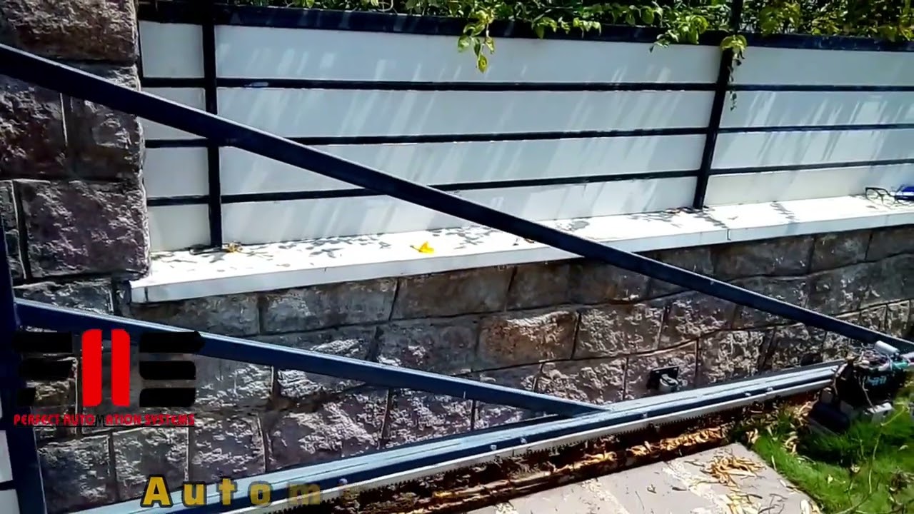Automatic Sliding Gate Operating with Remote Control and Push Button 
