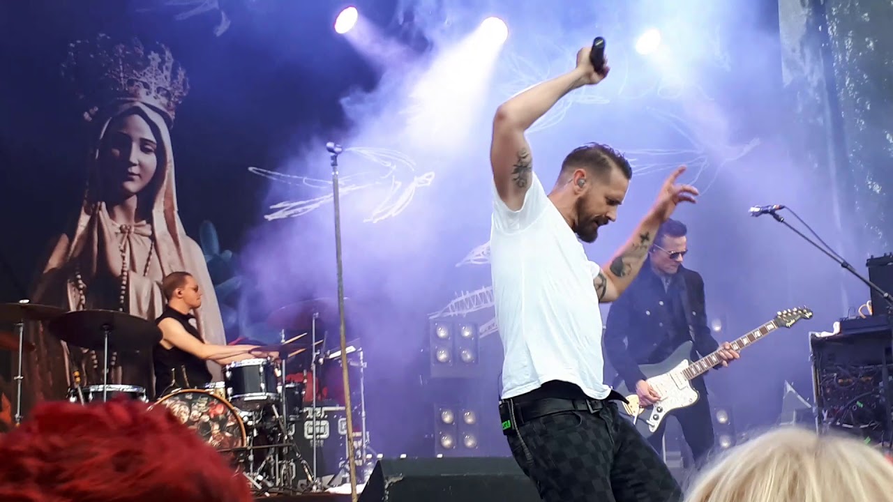 Lauri Tähkä -Väkevänä  Kuin Metsä 23.8.19 live