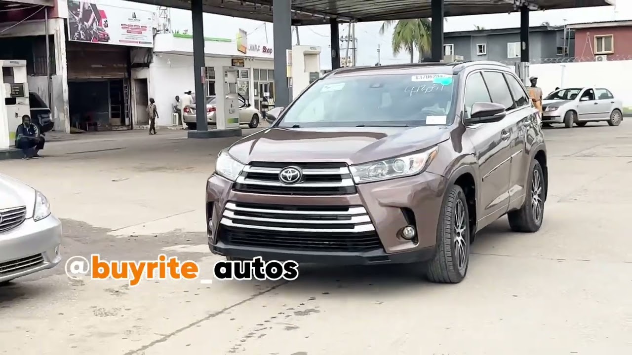 2017 Toyota Highlander : Color Change