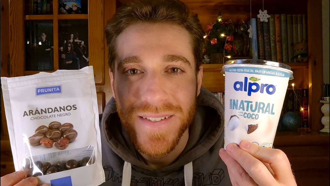[ASMR] Yogur de coco 🥥con avena y arándanos 🥣 | Susurros, eating sounds