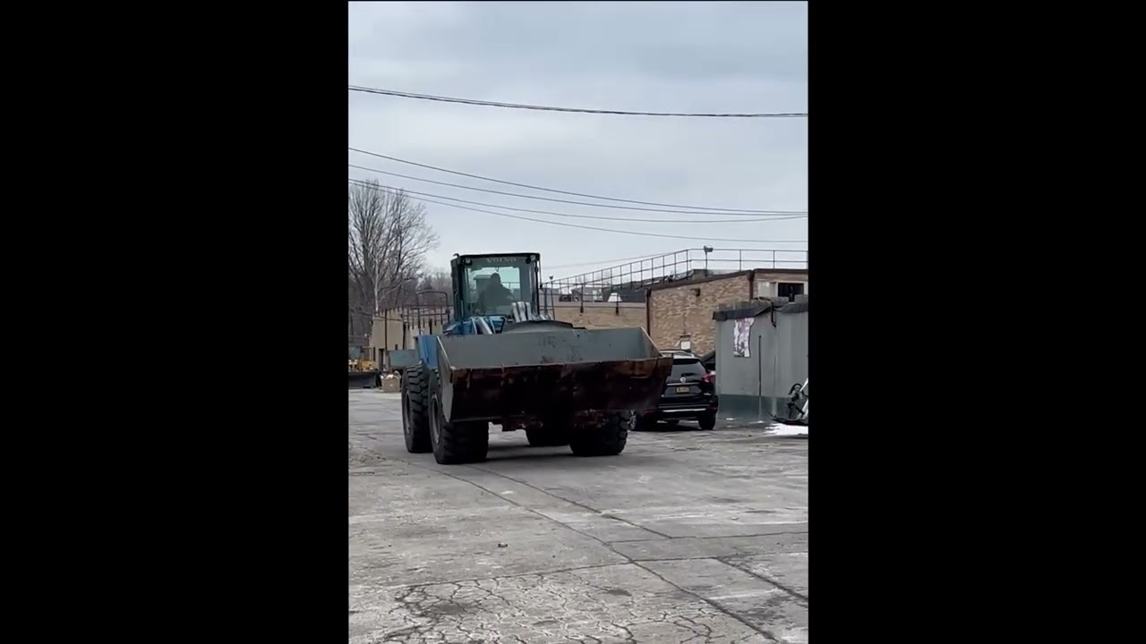 Volvo L180C wheel loader For Sale at Auction