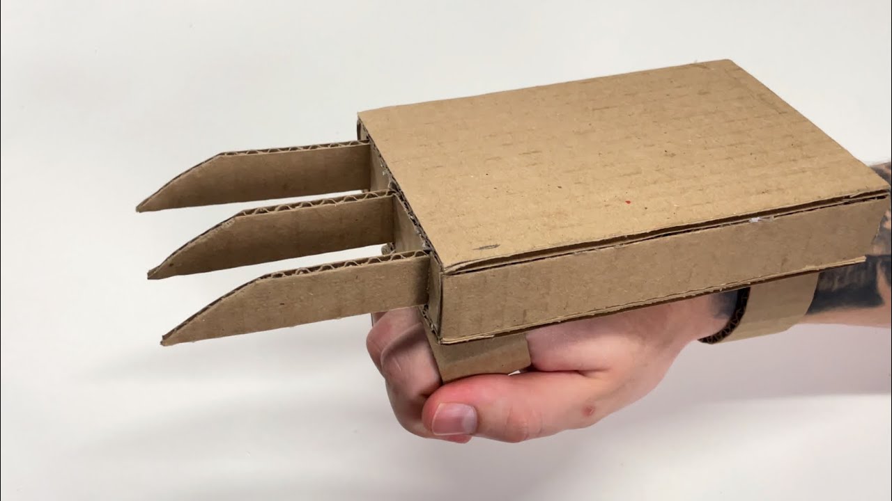FAÇA UMA INCRÍVEL GARRA DO WOLVERINE COM PAPELÃO