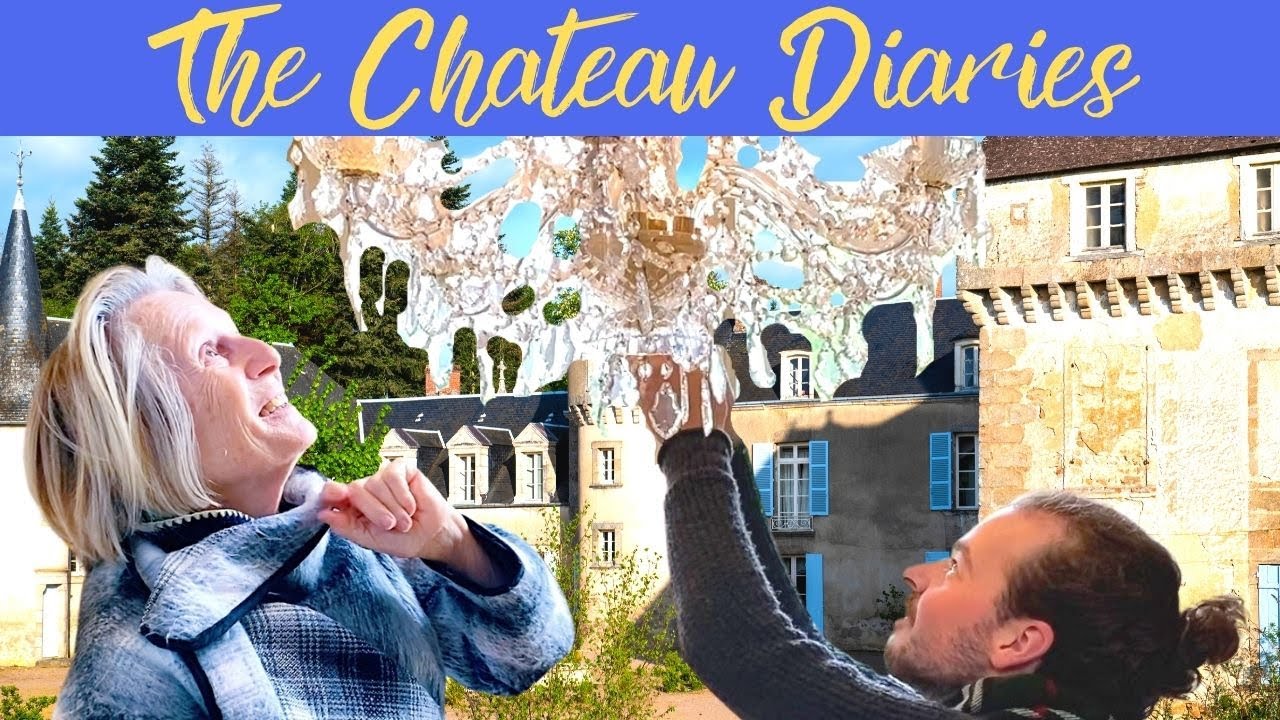 The Chateau Diaries: CHANDELIERS AND COURTYARDS!
