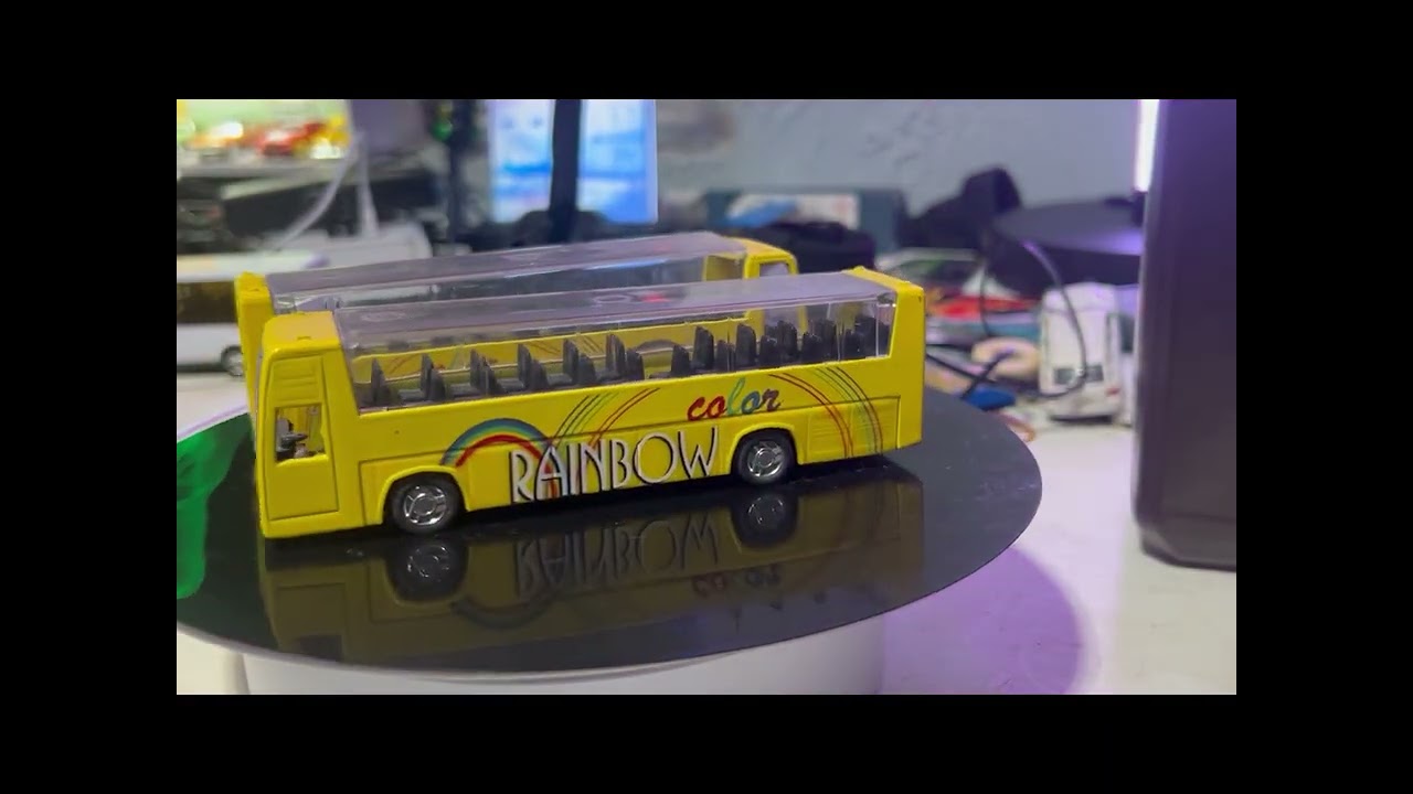 BCF e311 The Bottom Shelf. The dust collectors #buses #diecastcommunity #diecast #diecastcollection