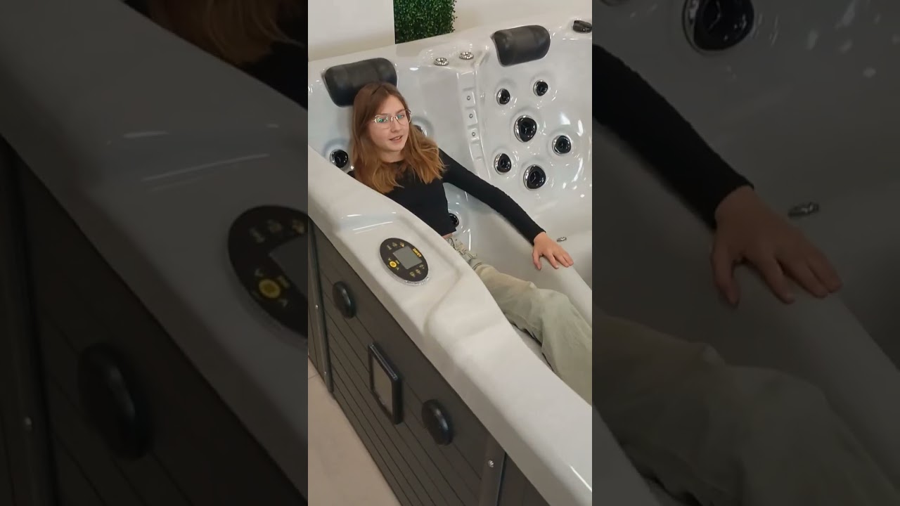 prezentacja salonu Showroom w Rzeszowie - baseny, SPA, sauny, jacuzzi