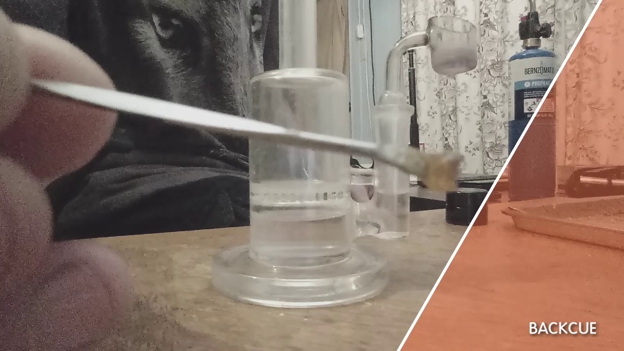 Me taking another dab off my rig. I was dabbing a mix of chocolate mint og and mango sapphire.