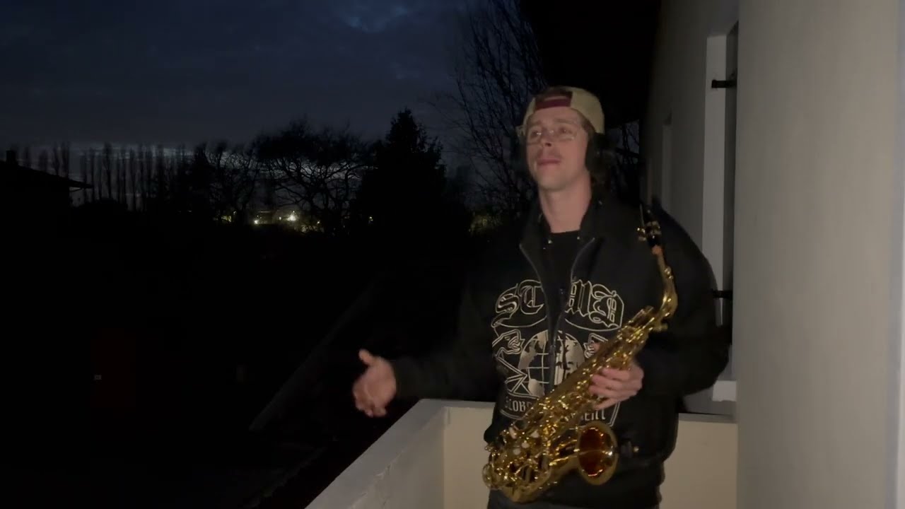 Xela🎷 Porto - Sax version