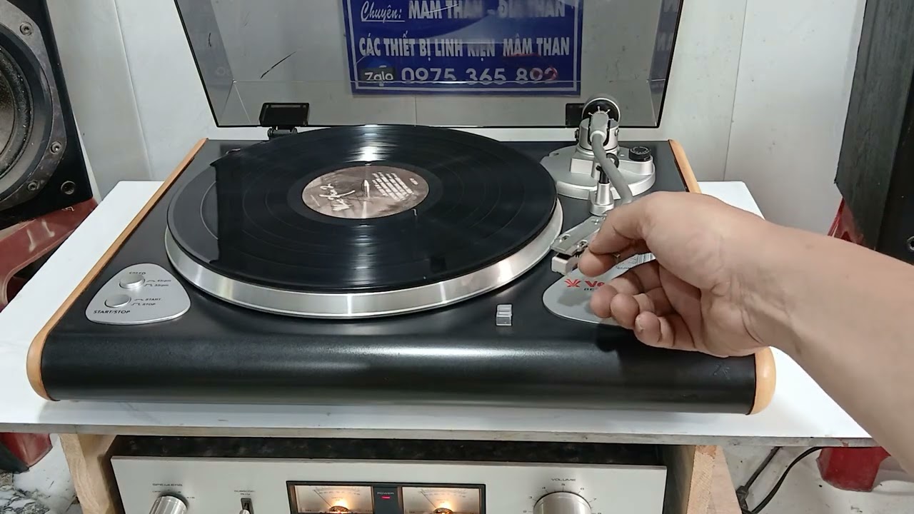 Đầu than Vestax BDT-2500 giá 2tr chẵn. Nhận đủ tiền e gửi hàng. Lh zalo 0975365892 E hiểu đồng nai