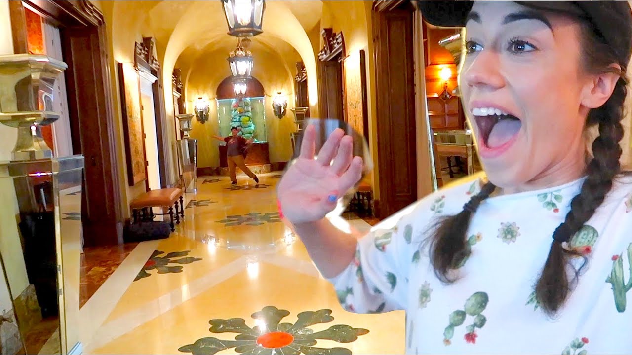 ULTIMATE LUXURY HOTEL ROOM IN LAS VEGAS!