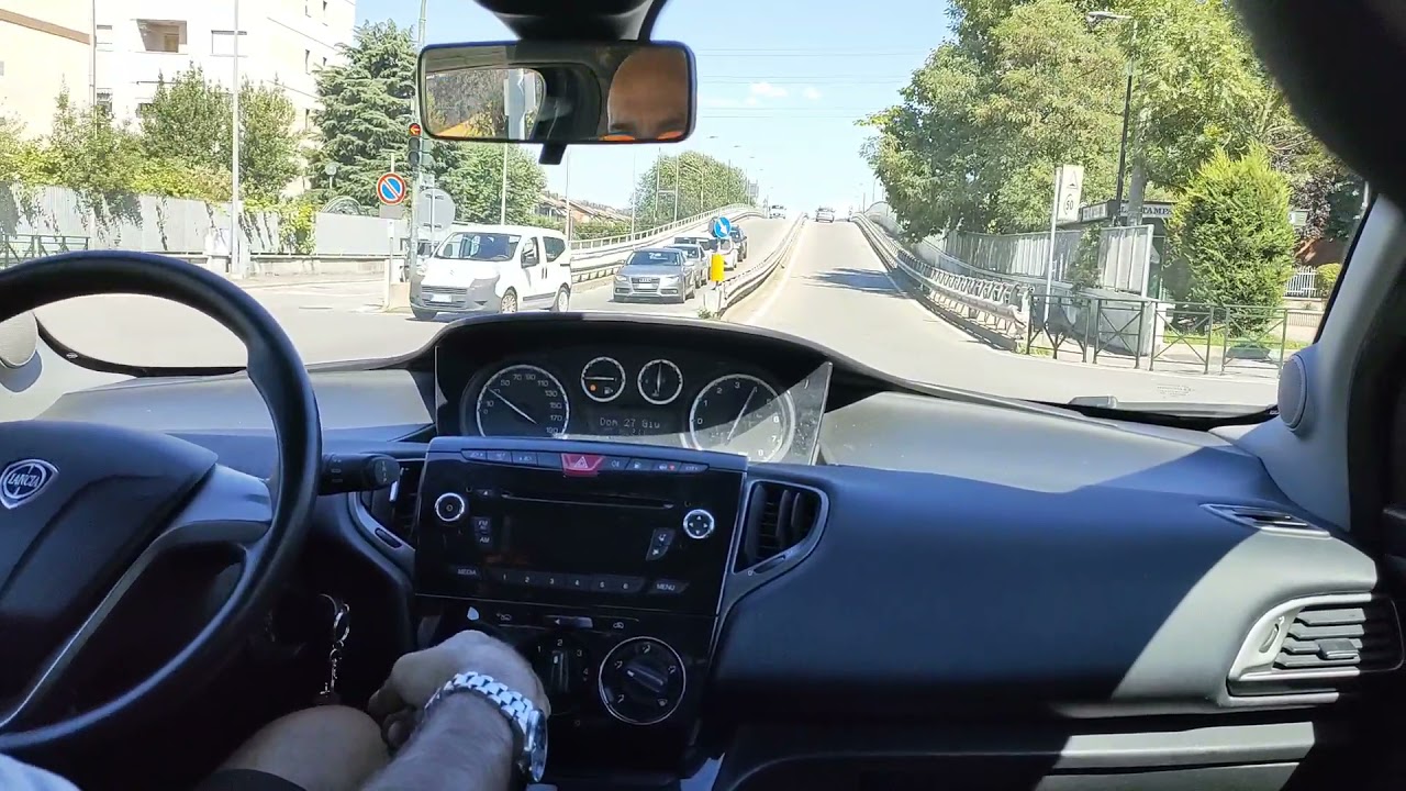 TEST DRIVE LANCIA YPSILON TWIN AIR METANO