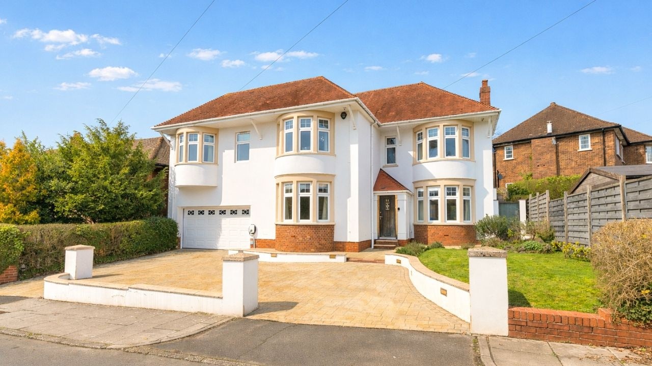 55 Dan Y Coed Road
