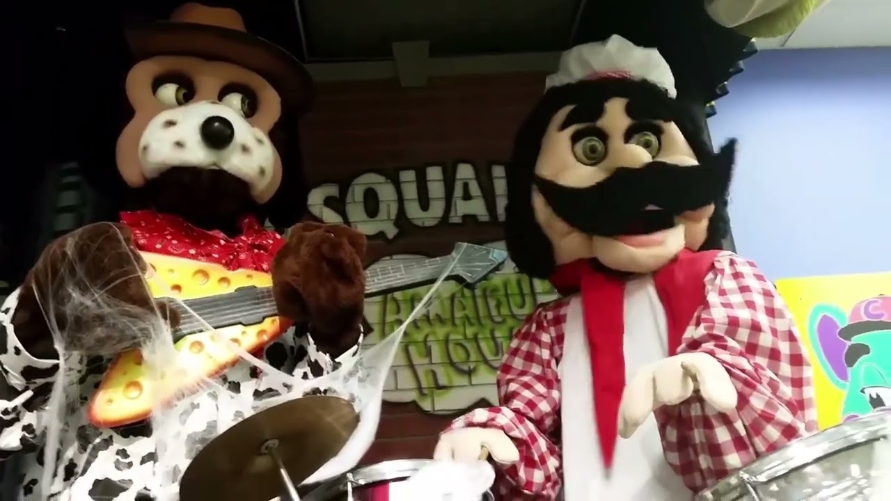 Chuck E Cheese Waterbury Connecticut - Most Epic Mouse (2016)