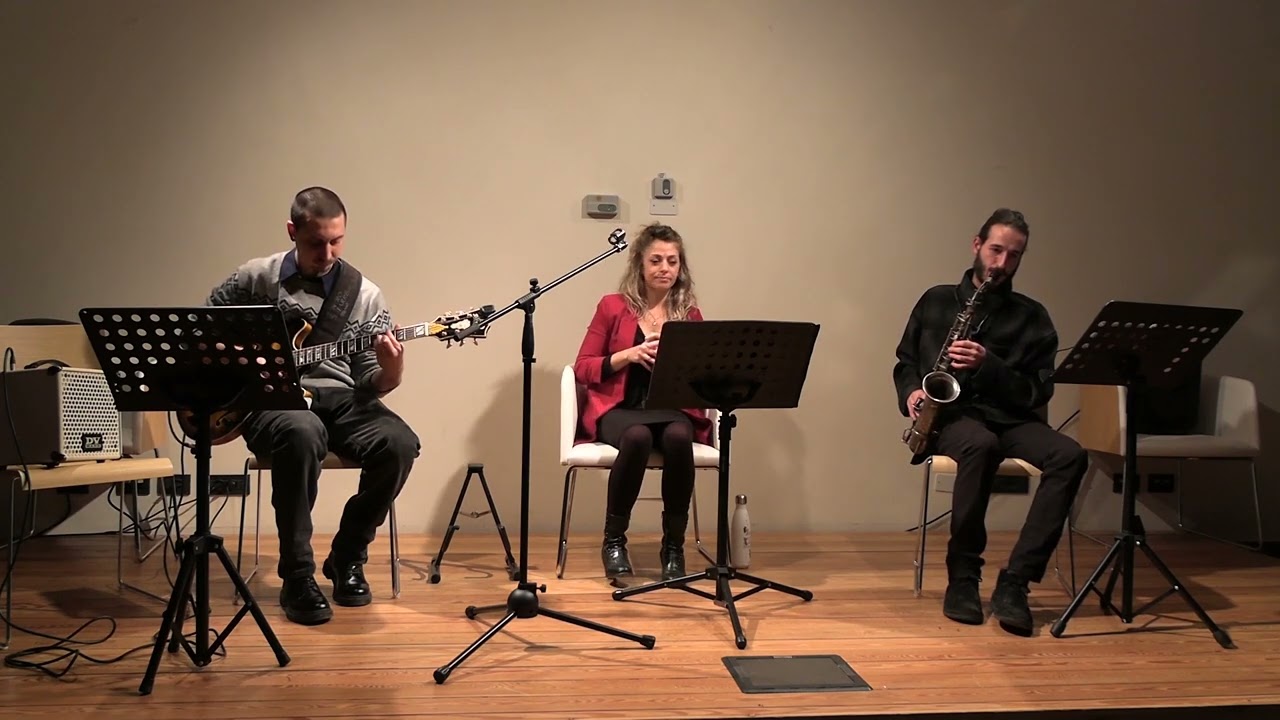 Nessuno  -  Jazz Trio FASTYLE