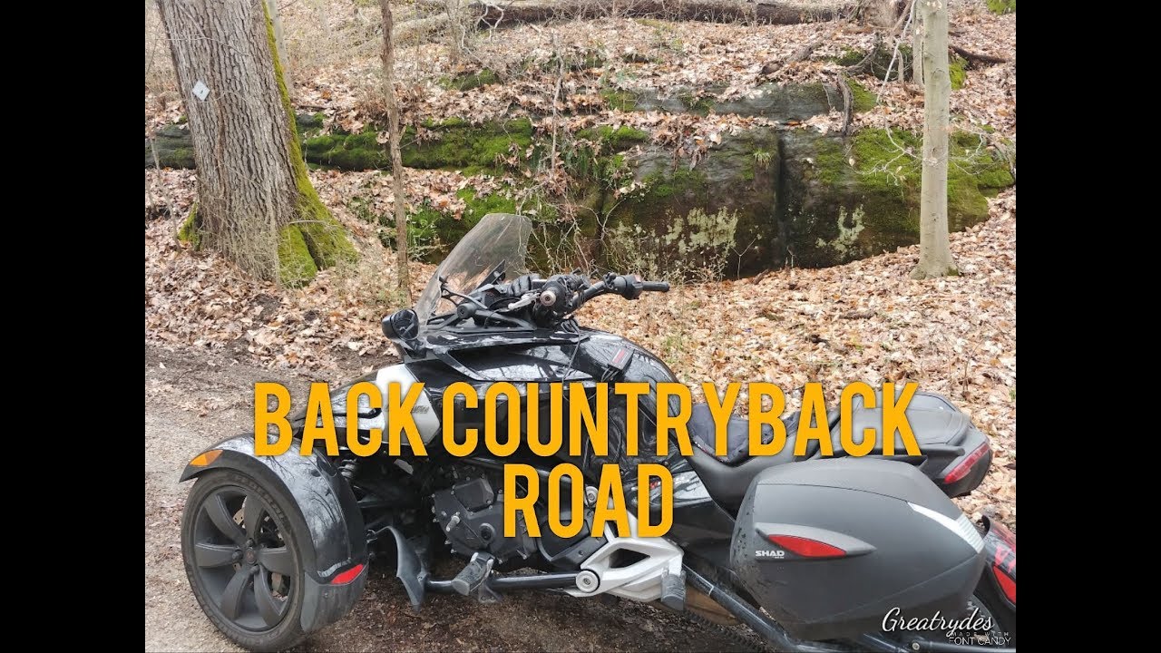 HOW A CAN AM SPYDER F3 HANDLES BACK COUNTRY ROADS