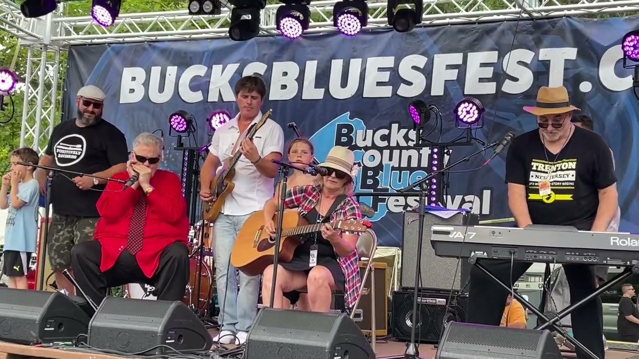 Miss Robin & family performing at 2024 Buck County Blues Society’s annual summer blues fest!