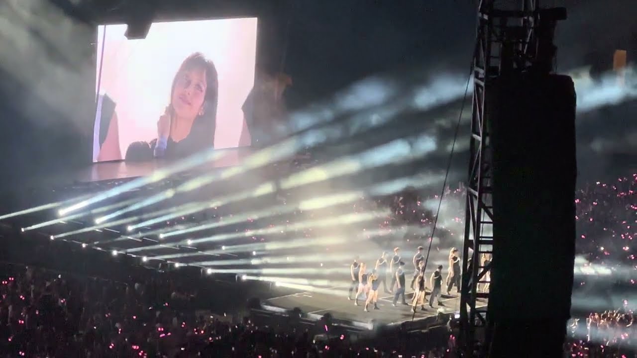Lalisa & Money (Lisa solo) - BLACKPINK BORN PINK world tour in Kaohsiung
