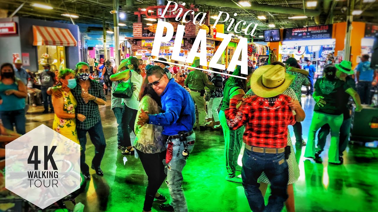 Fun Walking around Pica Pica Plaza - San Antonio Texas USA