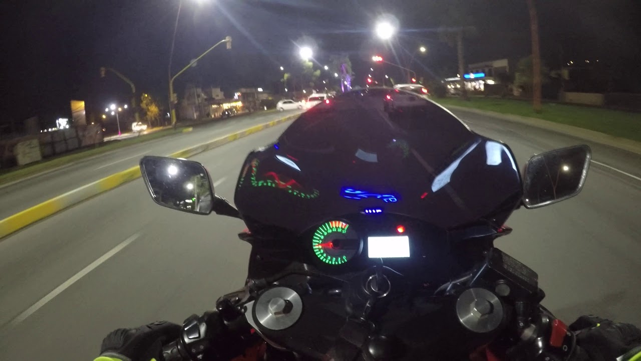 Aceleración improvisada entre hyosung gt250r, New Twister 250, Rouser rs200 y Falcon 400
