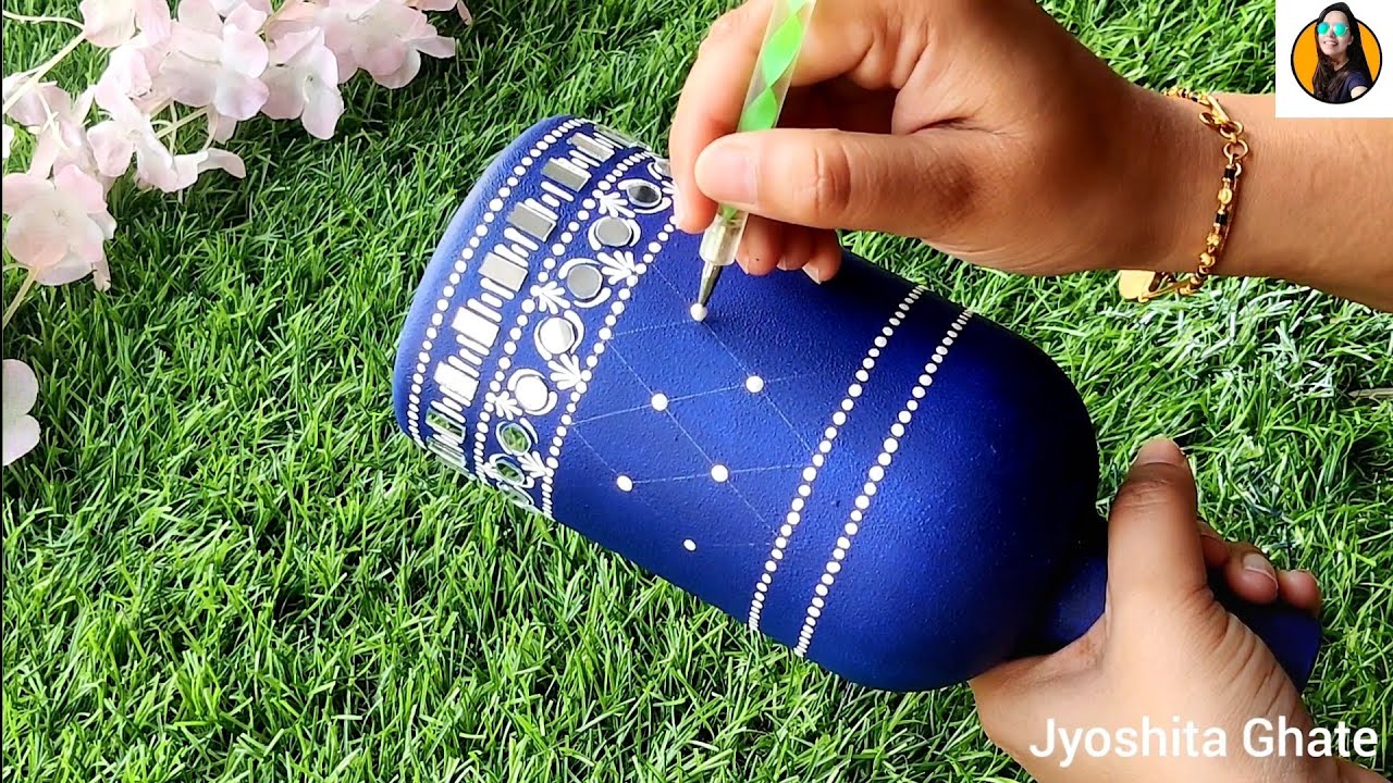 Very Beautiful Mirror Work Bottle Art| Easy Yet Elegant Bottle Painting| DIY Home Decor ideas|