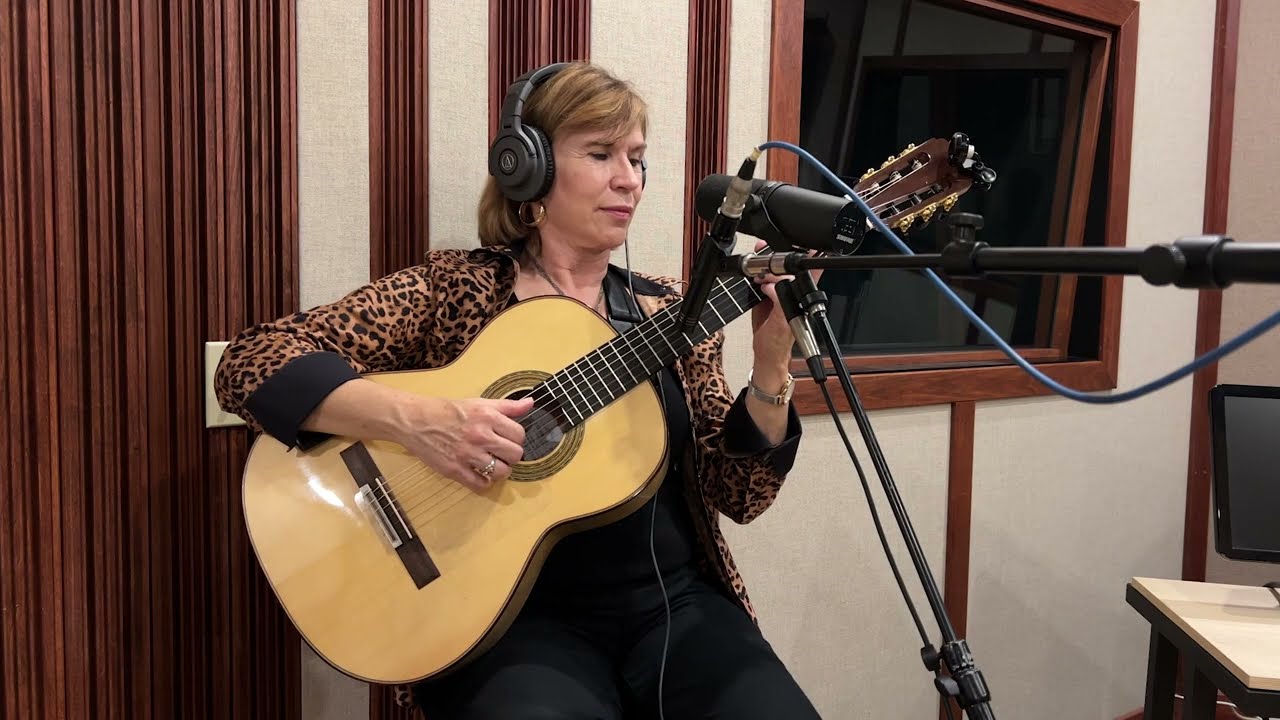 O Grande Amor by A.C. Jobim - Téka on vocals & guitar