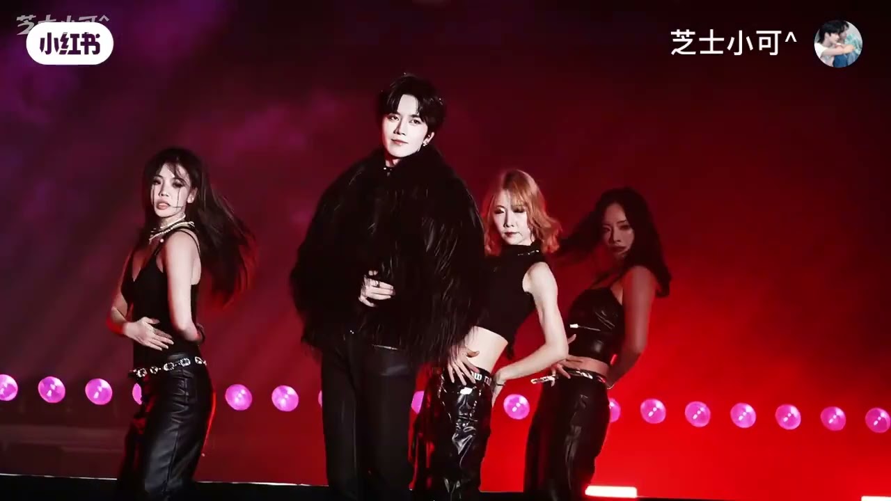 《Aespa Whiplash》dance cover by Huang Xing Eliot #huangxing #eliothuang #abodesire #desire4 #concert