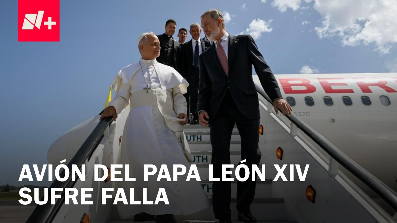 Avi&oacute;n que regresar&iacute;a al Papa a Roma de Espa&ntilde;a sufre falla y Rey Felipe sale en su ayuda