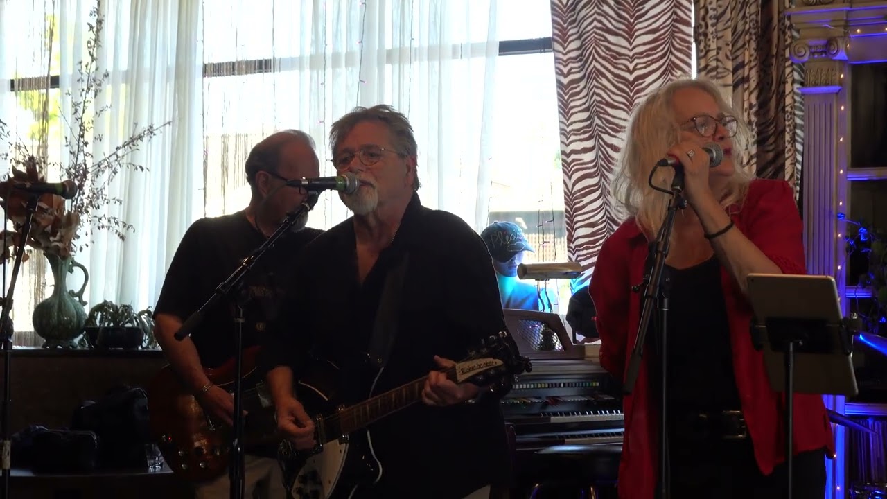 3 Legged Dog @ Myrtle 10/05/25 