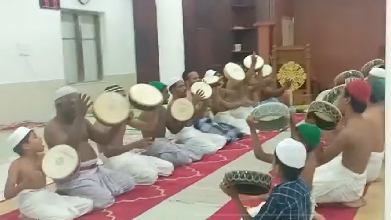 റിഫയി റാത്തീബ് മർകസ് പള്ളിയിൽ 