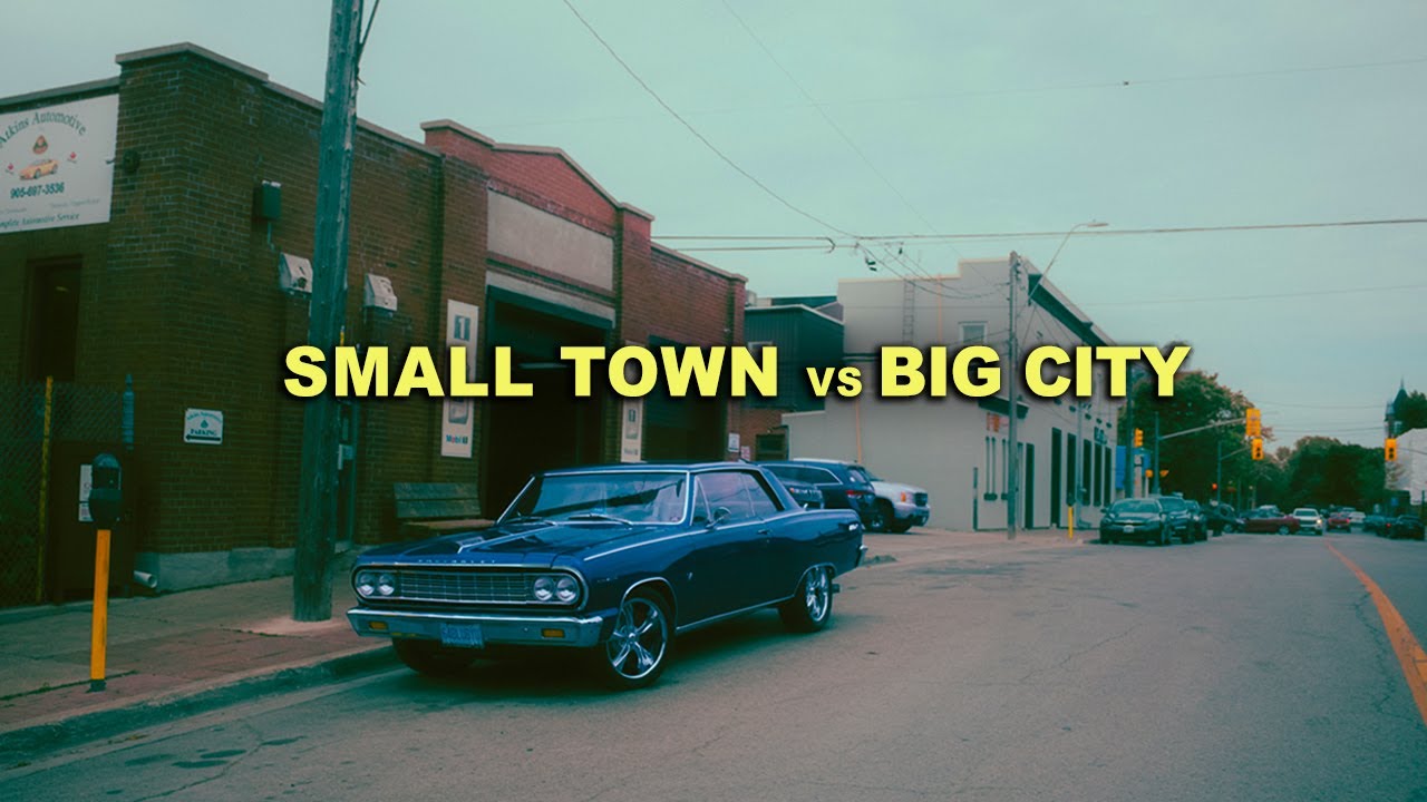 SMALL Town vs BIG City Street Photos / Kodak Gold 200 + Ricoh GR II